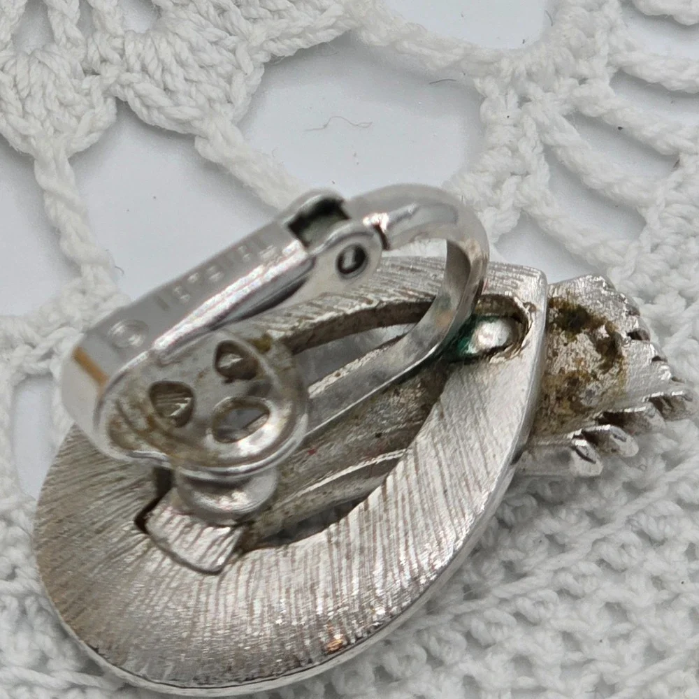Crown Trifari Vintage Earrings Silvertone Brushed Abstract Clip On